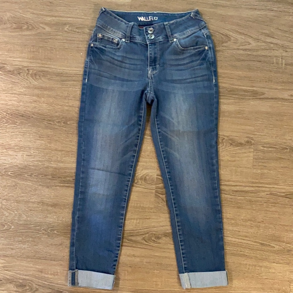 Wallflower Jean Capri, size 3